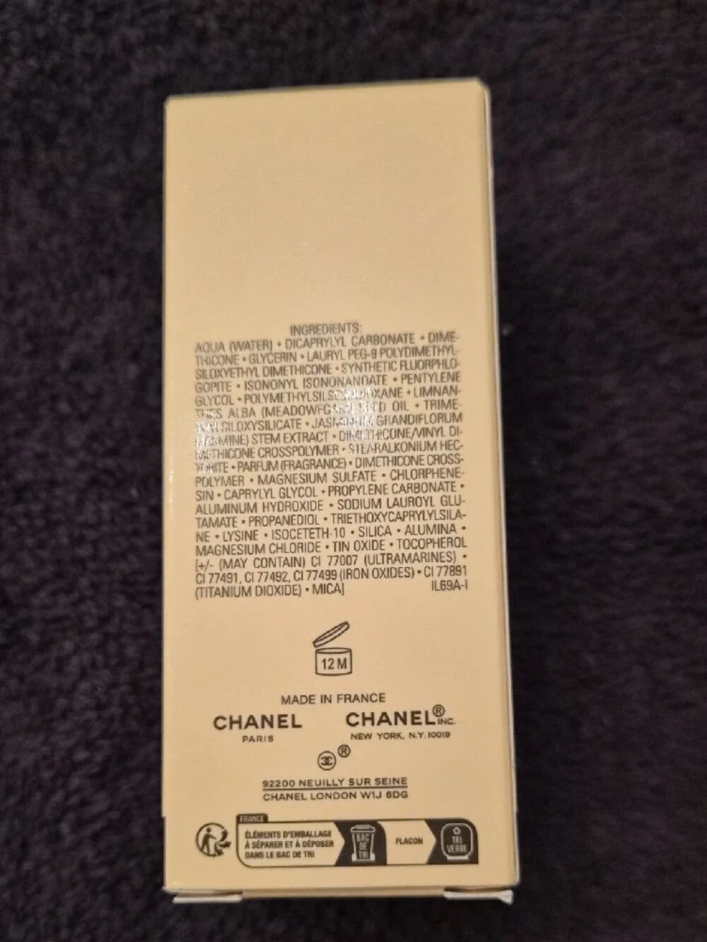 CHANEL Les Beiges Foundation Box - Beige. BD41